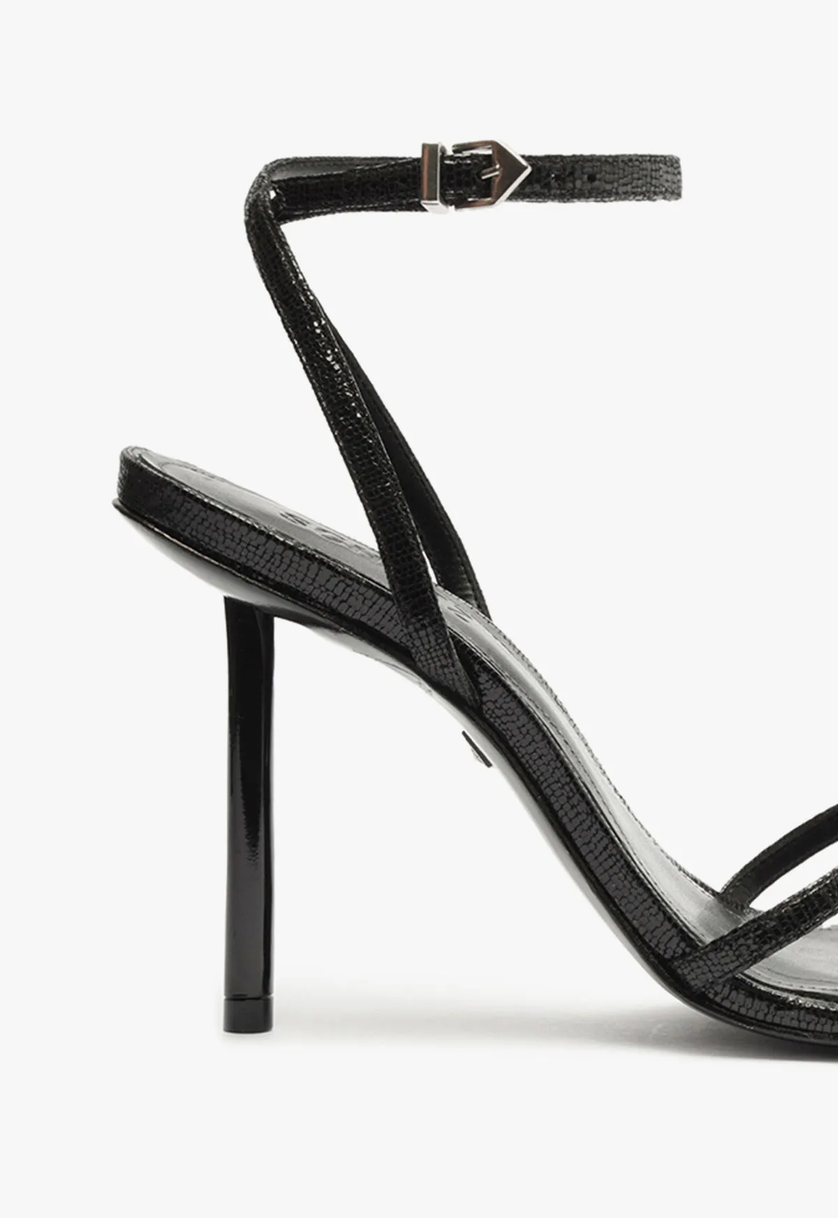 Eva Sandal